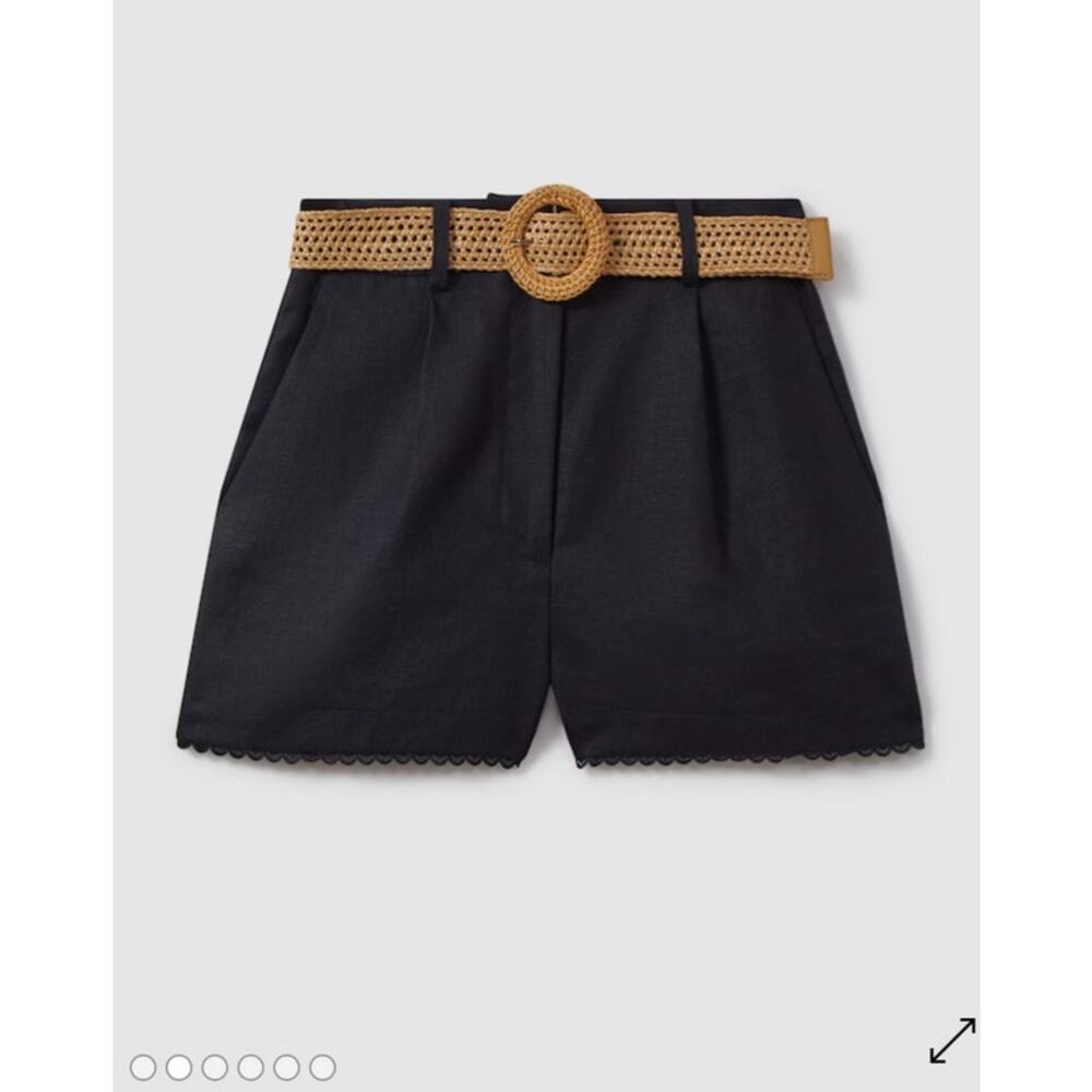 REISS Belle Linen Belted Shorts in Navy - Picture 3 of 11